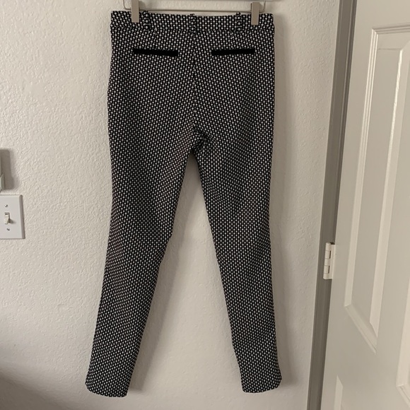 Mosaic & Co. Black and White Print Skinny Pants - Picture 11 of 12
